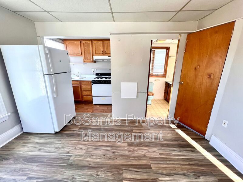 Studio Apartment in California! All utilities for one flat fee. property image