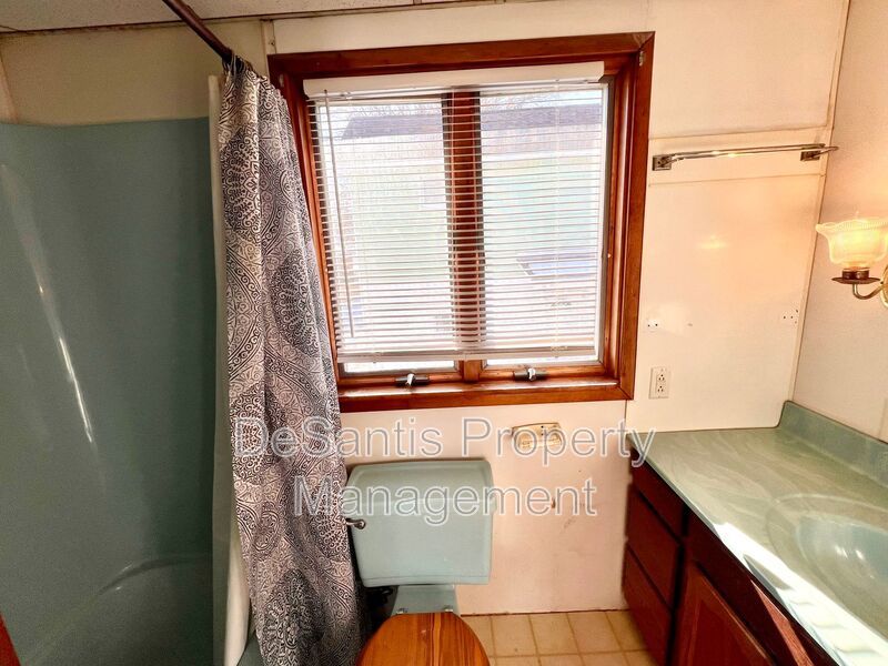 Studio Apartment in California! All utilities for one flat fee. property image