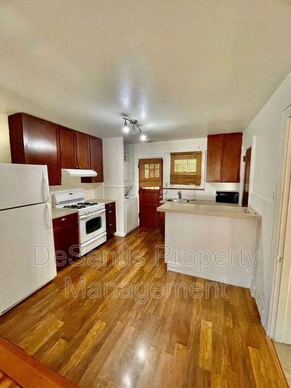 1 Bed 1 Bath Pittsburgh PA property image