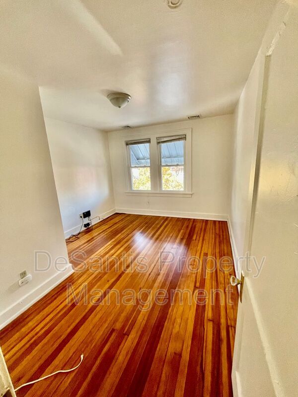 1 Bed 1 Bath Pittsburgh PA property image