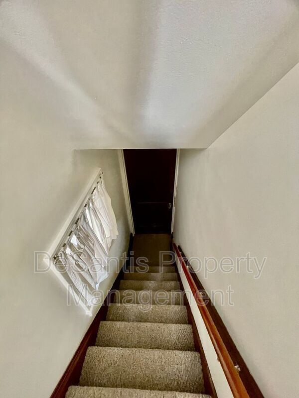 1 Bed 1 Bath Pittsburgh PA property image