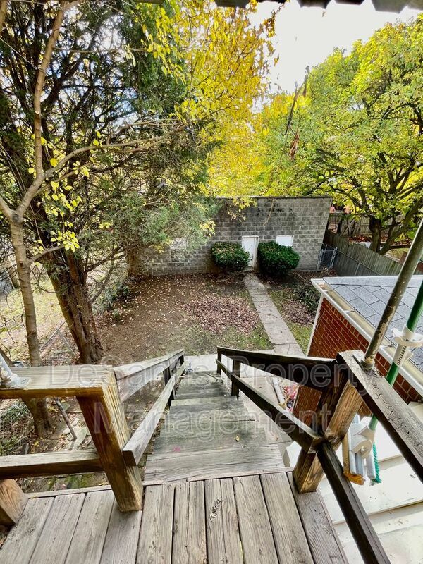 1 Bed 1 Bath Pittsburgh PA property image
