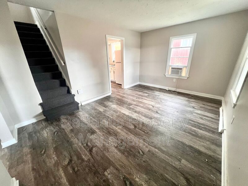 Aliquippa - Stunning 3 Bedroom 1 Bathroom Home property image