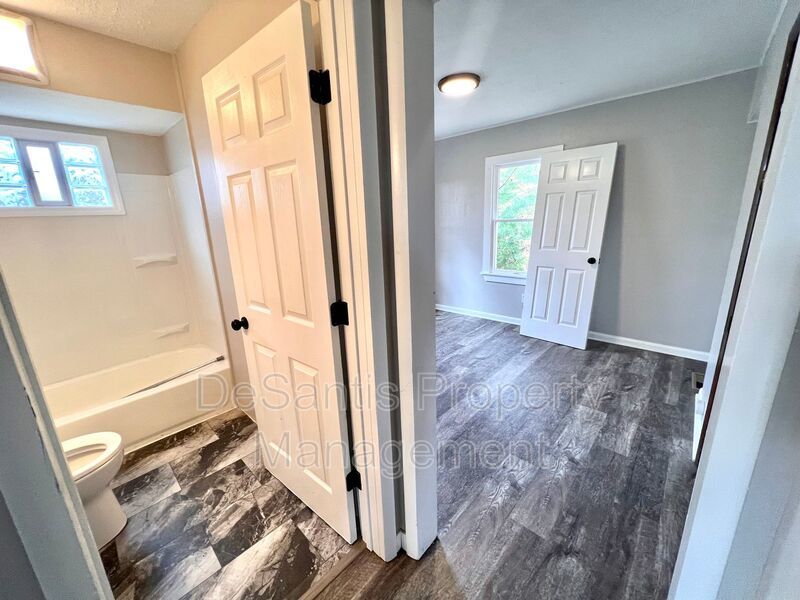 Aliquippa - Stunning 3 Bedroom 1 Bathroom Home property image