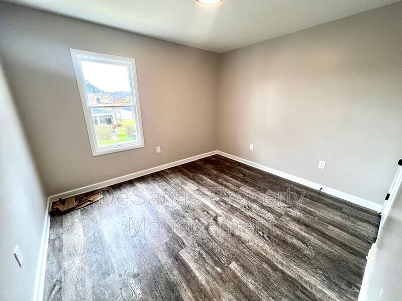 Aliquippa - Stunning 3 Bedroom 1 Bathroom Home property image