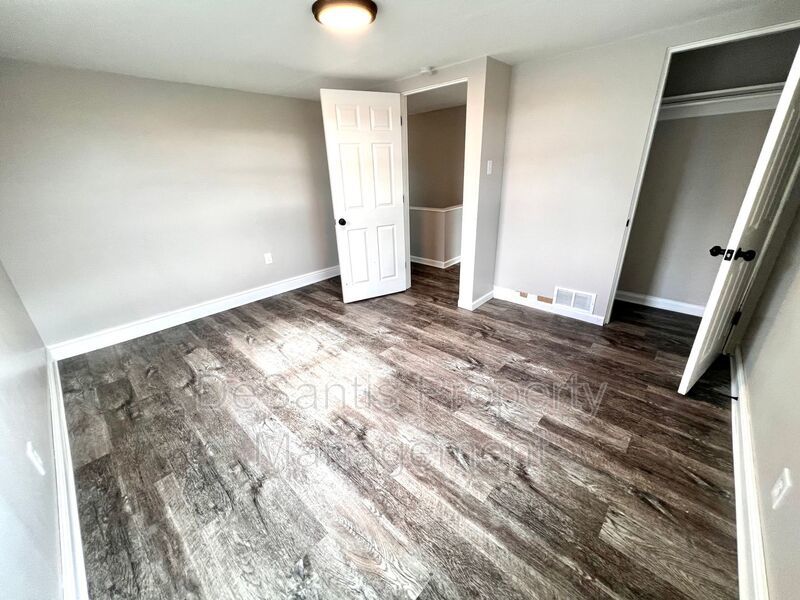 Aliquippa - Stunning 3 Bedroom 1 Bathroom Home property image