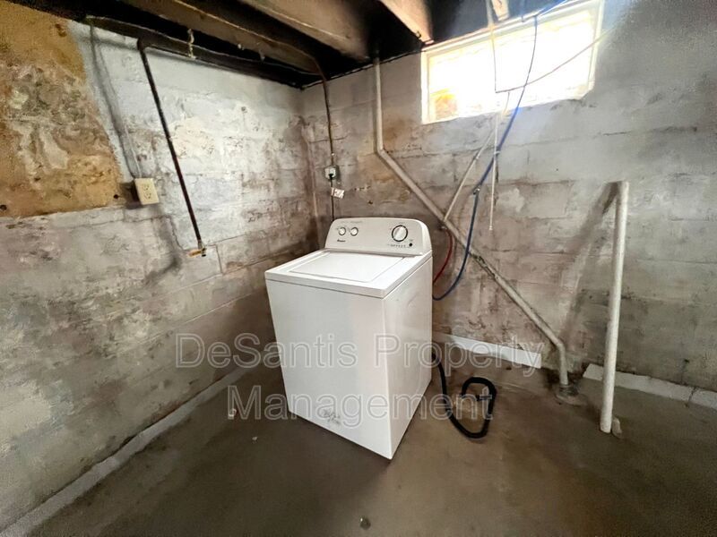 Aliquippa - Stunning 3 Bedroom 1 Bathroom Home property image