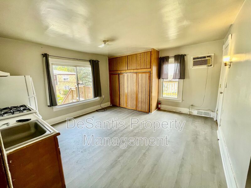 Studio Apartment in California - All utilities for one flat fee property image