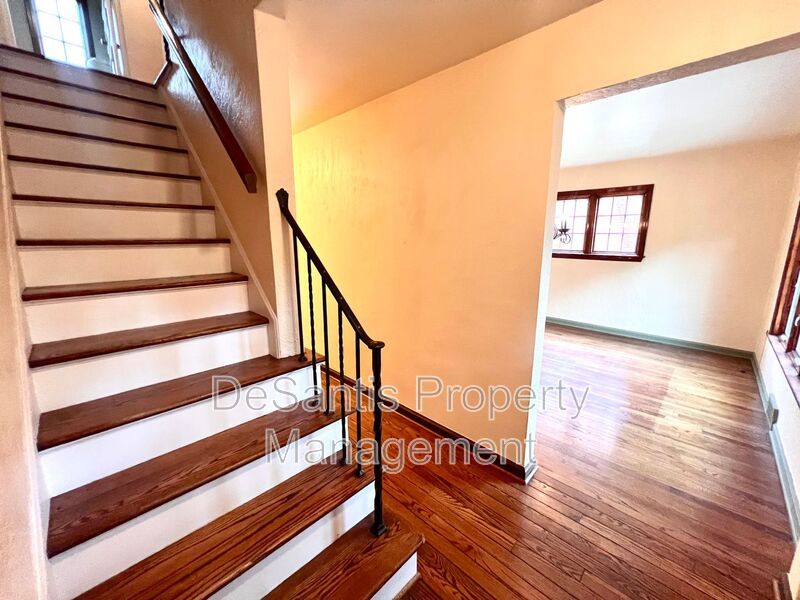 Pittsburgh - 3 Bedroom 1.5 Bathroom - Stunning Home property image
