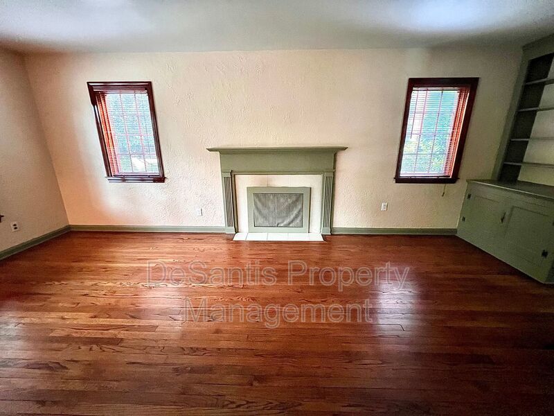 Pittsburgh - 3 Bedroom 1.5 Bathroom - Stunning Home property image