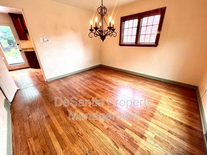 Pittsburgh - 3 Bedroom 1.5 Bathroom - Stunning Home property image