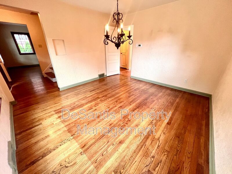 Pittsburgh - 3 Bedroom 1.5 Bathroom - Stunning Home property image