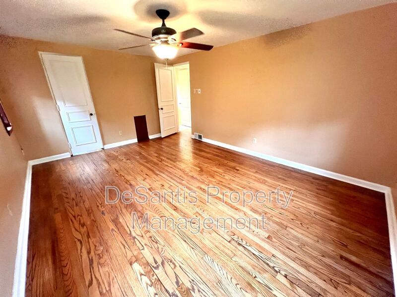 Pittsburgh - 3 Bedroom 1.5 Bathroom - Stunning Home property image