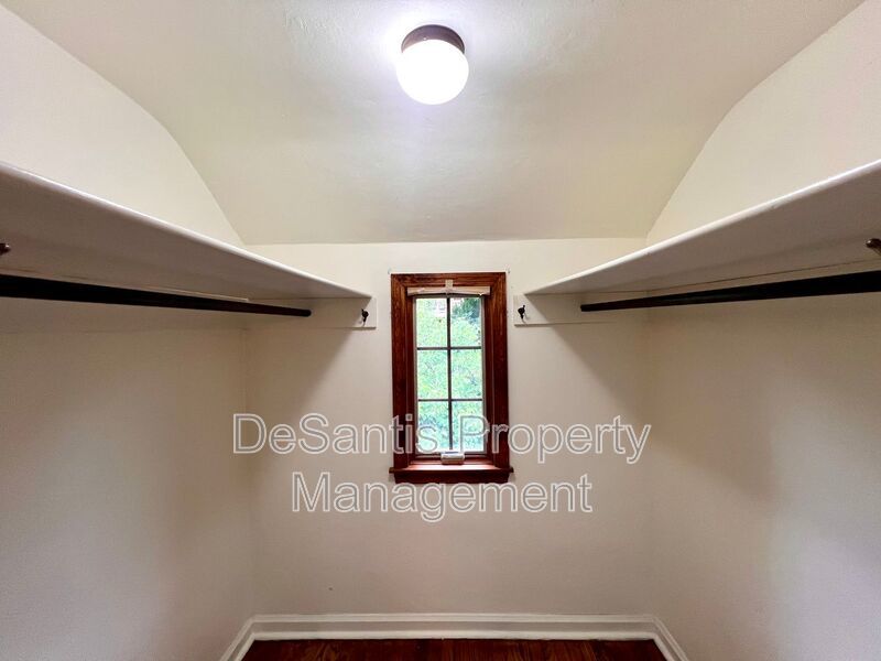 Pittsburgh - 3 Bedroom 1.5 Bathroom - Stunning Home property image
