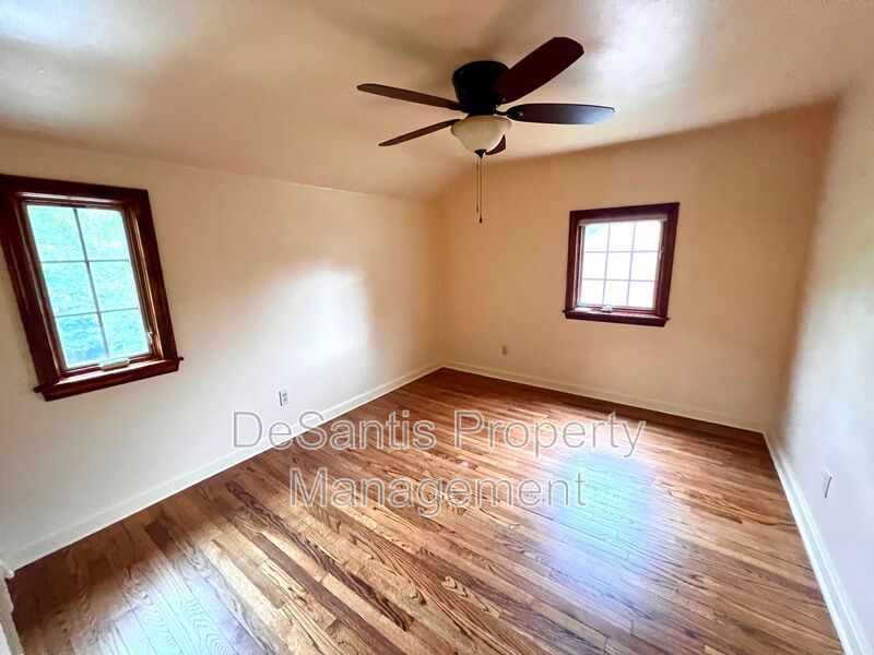 Pittsburgh - 3 Bedroom 1.5 Bathroom - Stunning Home property image