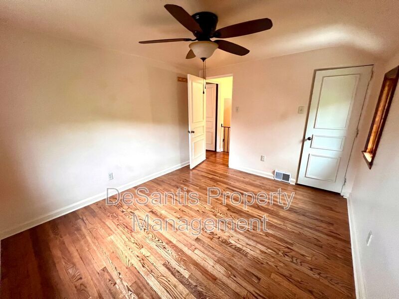 Pittsburgh - 3 Bedroom 1.5 Bathroom - Stunning Home property image