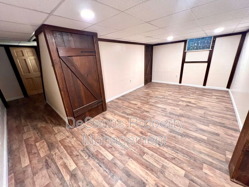 Pittsburgh - 3 Bedroom 1.5 Bathroom - Stunning Home property image