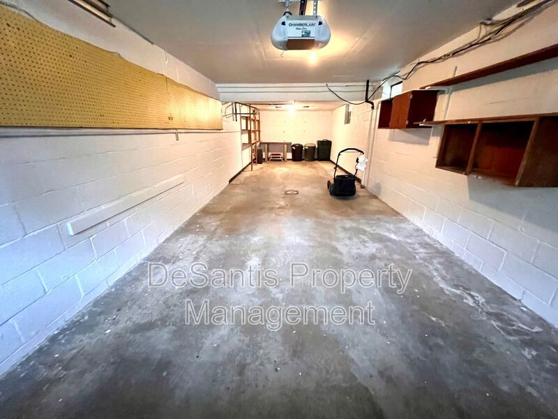 Pittsburgh - 3 Bedroom 1.5 Bathroom - Stunning Home property image