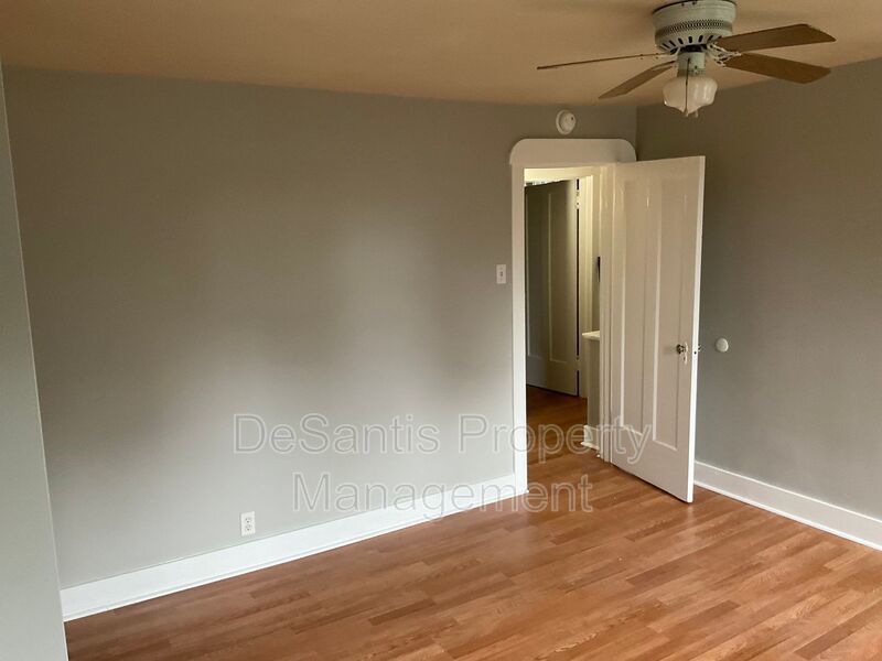 Charming, Character-Filled 2 Bedroom in Brentwood – Freshly Updated & Move-In Ready property image